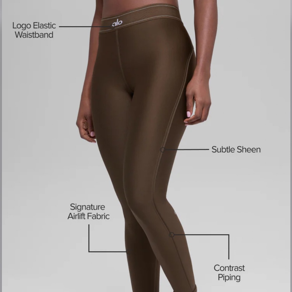 alo | Espresso Airlift Suit Up Bra & Airlift High-Waist Suit Up Legging Set - Picture 3 of 9